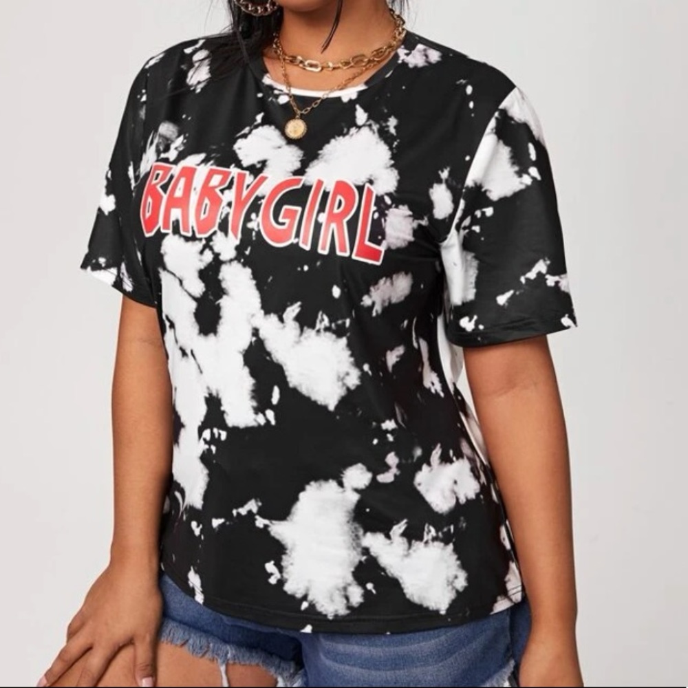 Plus Size Women’s Graphic Tee